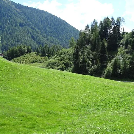 Tyrol Aparthotel *